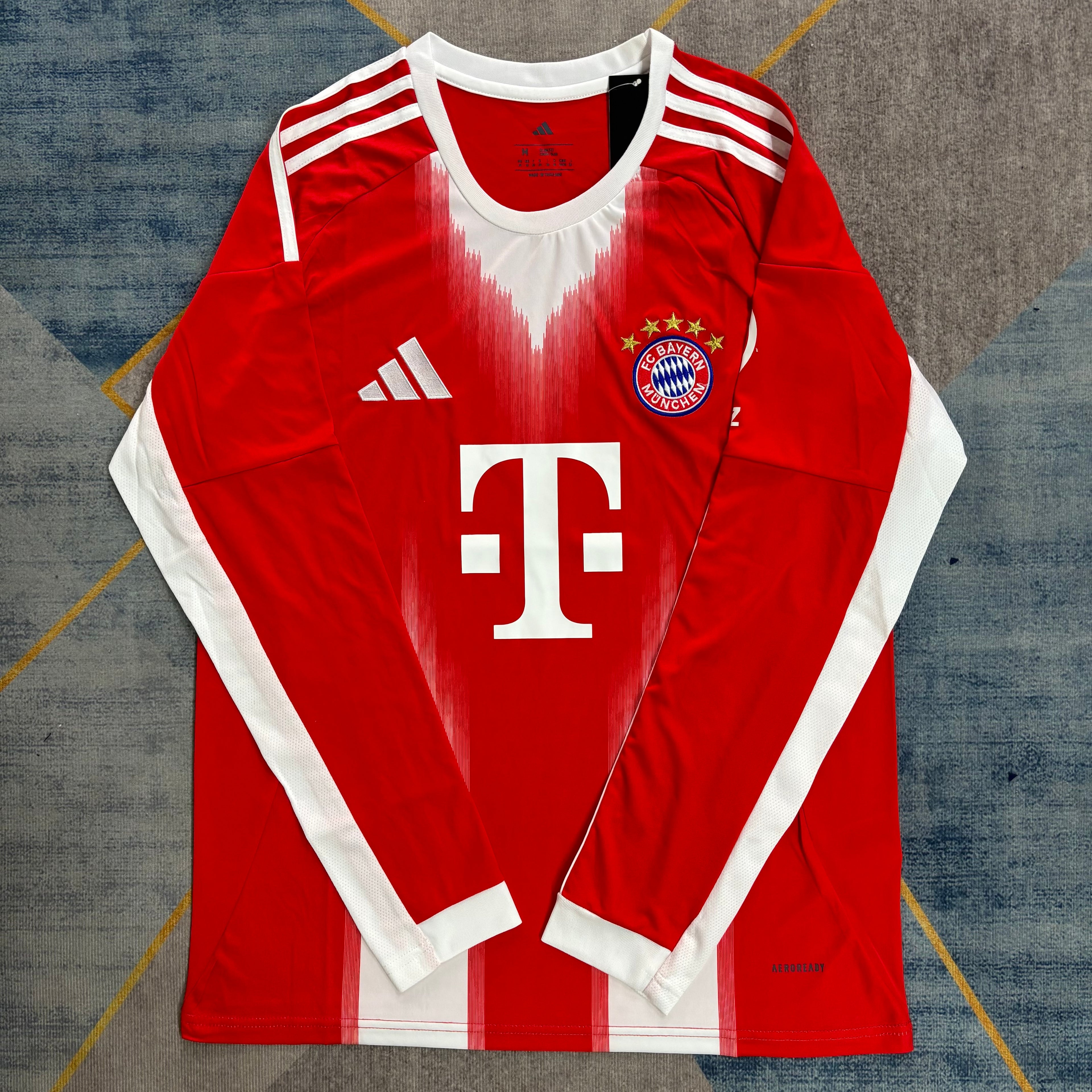 BAYERN MÜNCHEN HOME JERSEY 2025/26